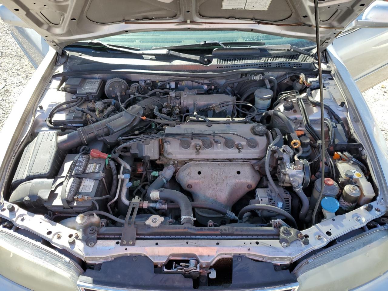 1997 Honda Accord VIN 1HGCD7259VA032211 Copart auction photo, vandalism damage thumbnail 11