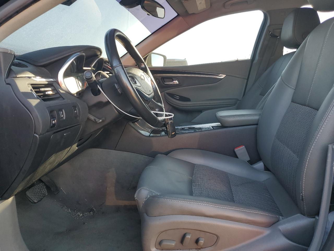 2019 Chevrolet Impala VIN 1G11Z5S37KU117965 Copart auction photo, side damage thumbnail 7