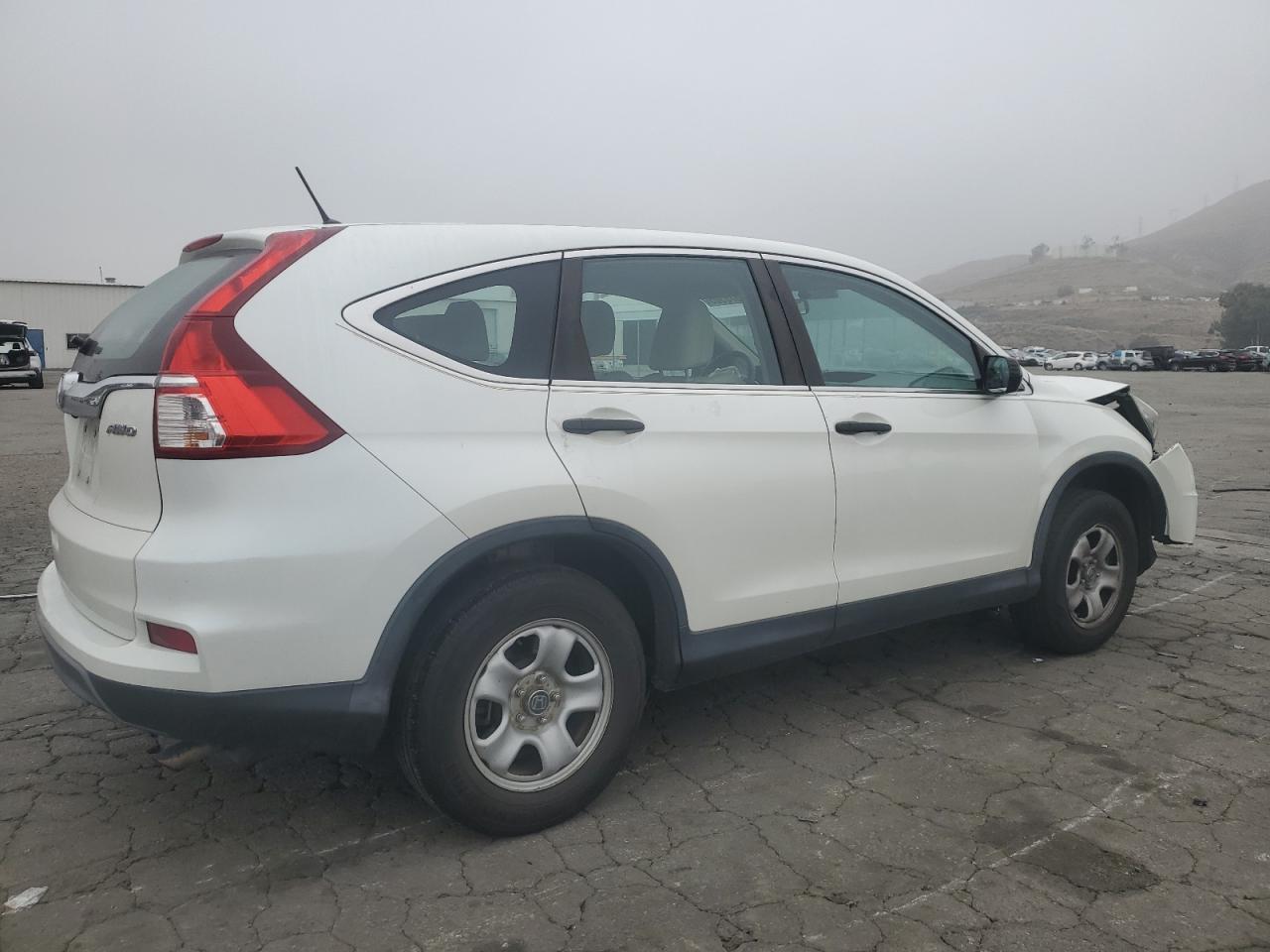 2015 Honda CR-V VIN 5J6RM4H3XFL117961 Copart auction photo, front end / side damage thumbnail 3