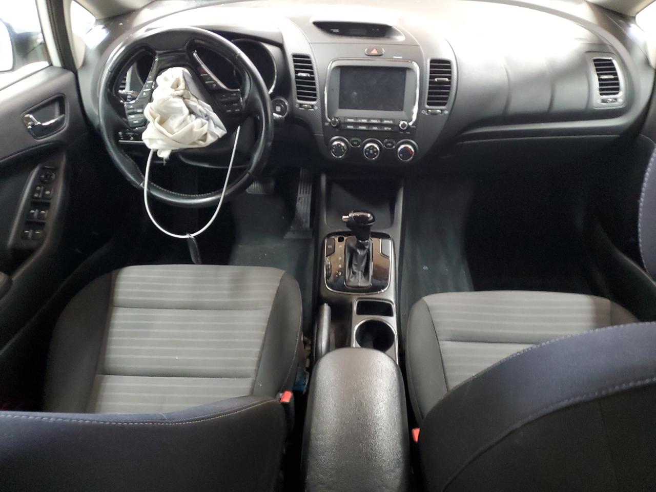 2017 KIA Forte VIN 3KPFL4A79HE058325 Copart auction photo, front end damage thumbnail 8