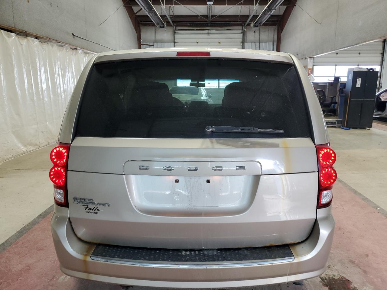 2013 Dodge Caravan VIN 2C4RDGBG0DR700384 Copart auction photo, front end damage thumbnail 6