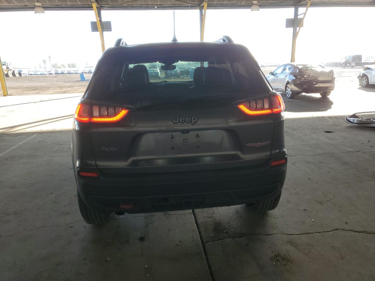 2019 Jeep Cherokee VIN 1C4PJMBNXKD200682 Copart auction photo, front end damage thumbnail 6