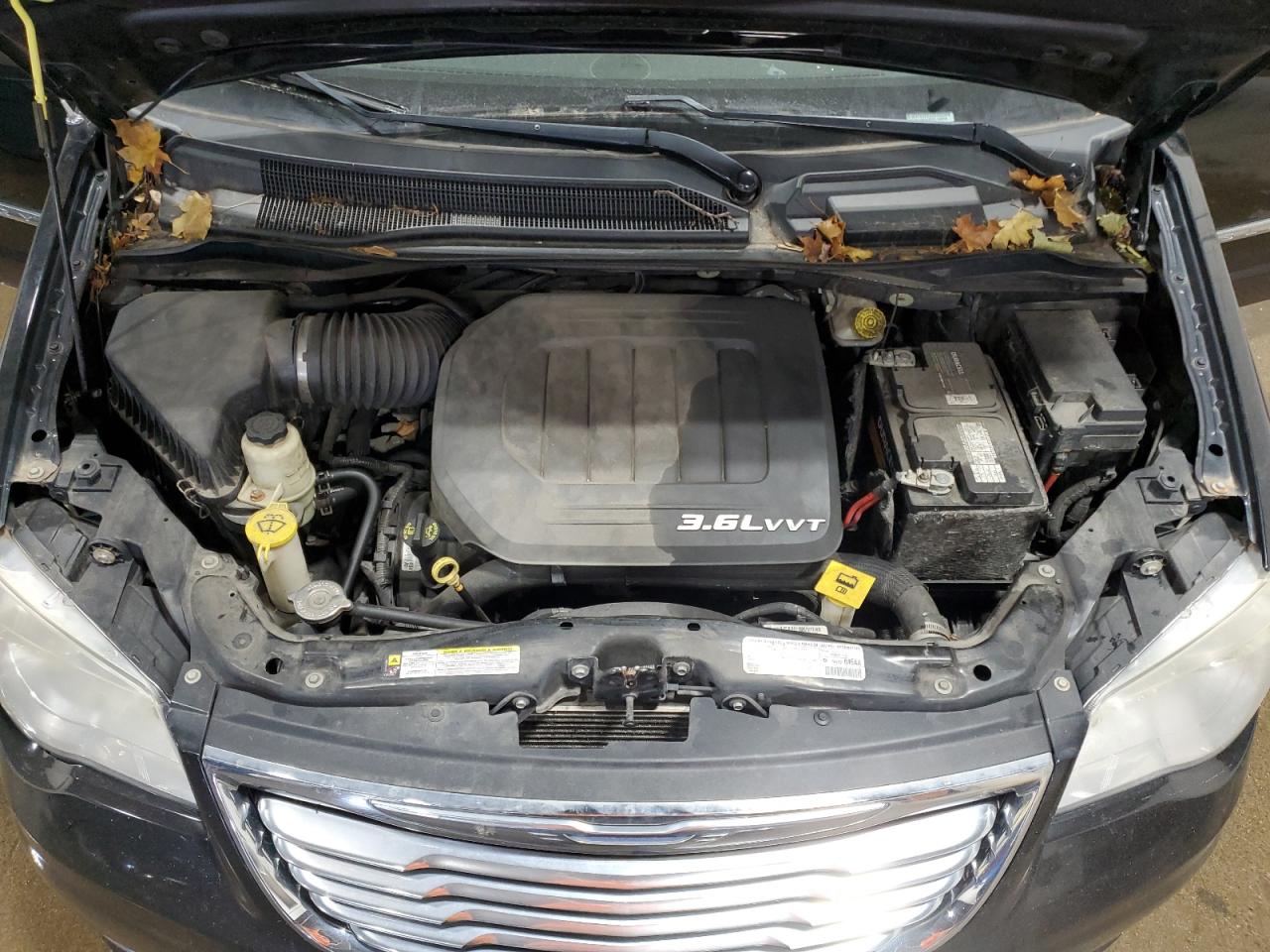 2013 Chrysler Town & Country VIN 2C4RC1BG4DR519658 Copart auction photo, front end / rear end damage thumbnail 12
