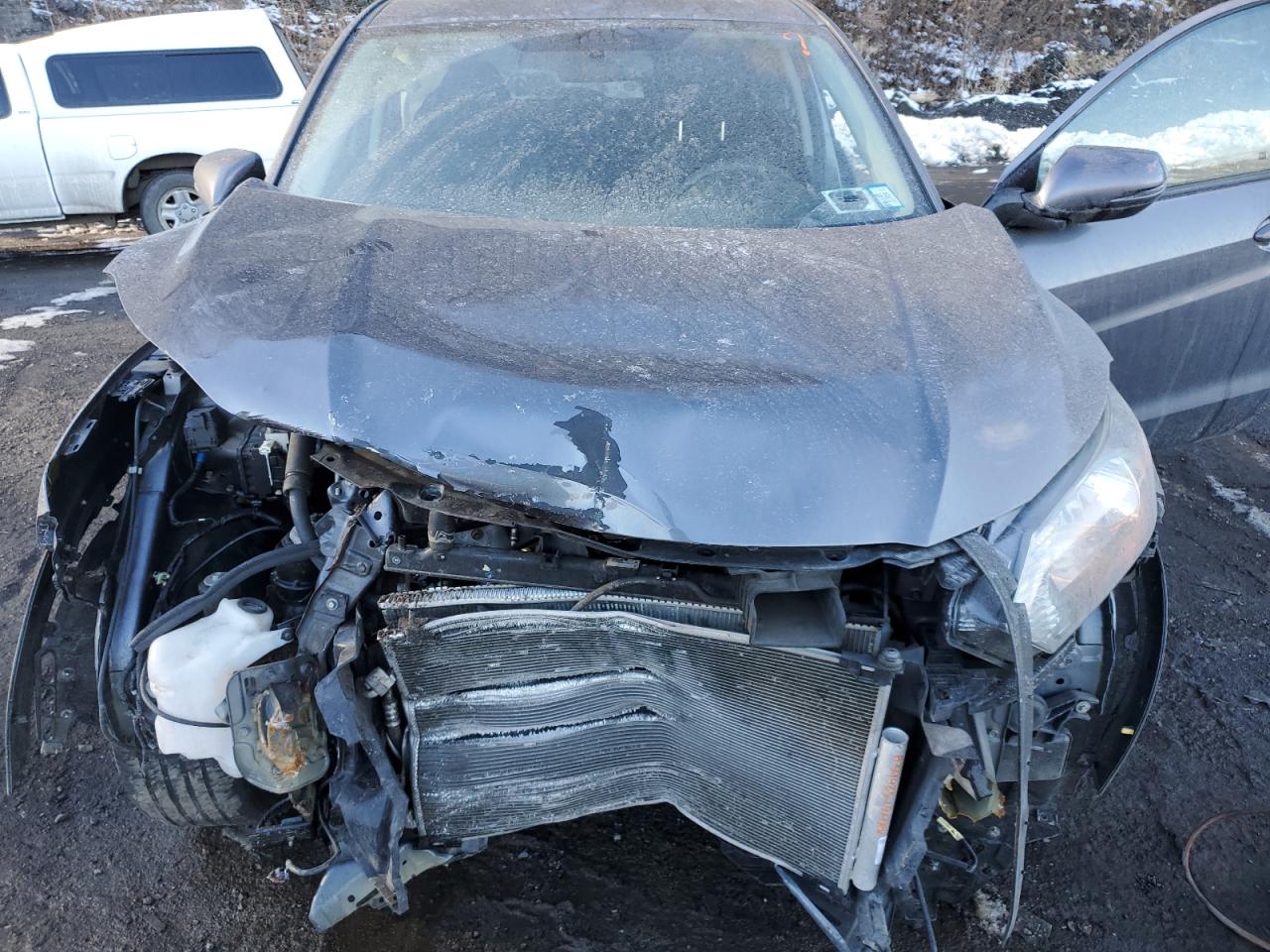 2018 Honda HR-V VIN 3CZRU6H53JG707633 Copart auction photo, front end / side damage thumbnail 12
