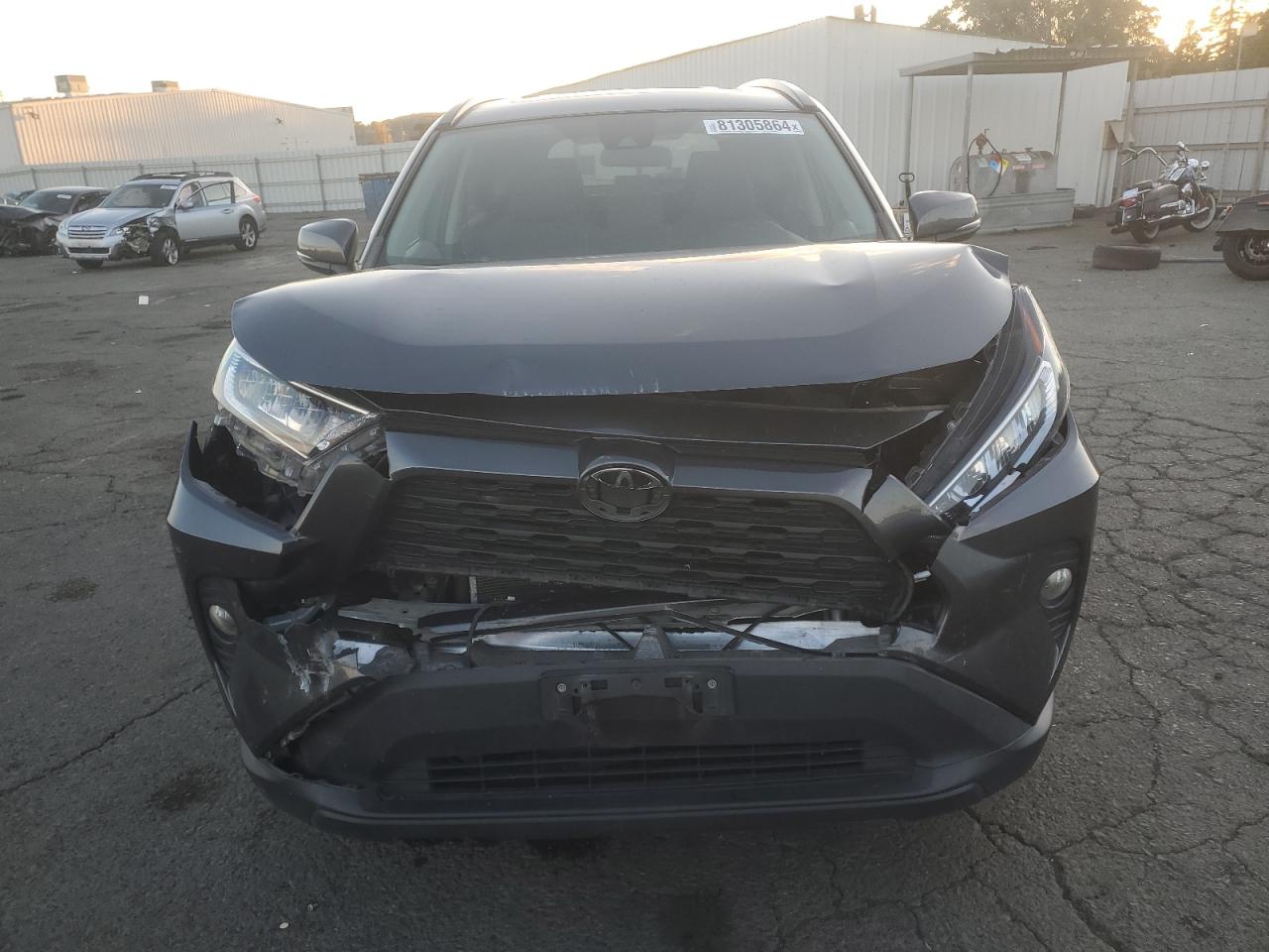 2019 Toyota RAV 4 VIN 2T3W1RFV9KC024487 Copart auction photo, front end damage thumbnail 5