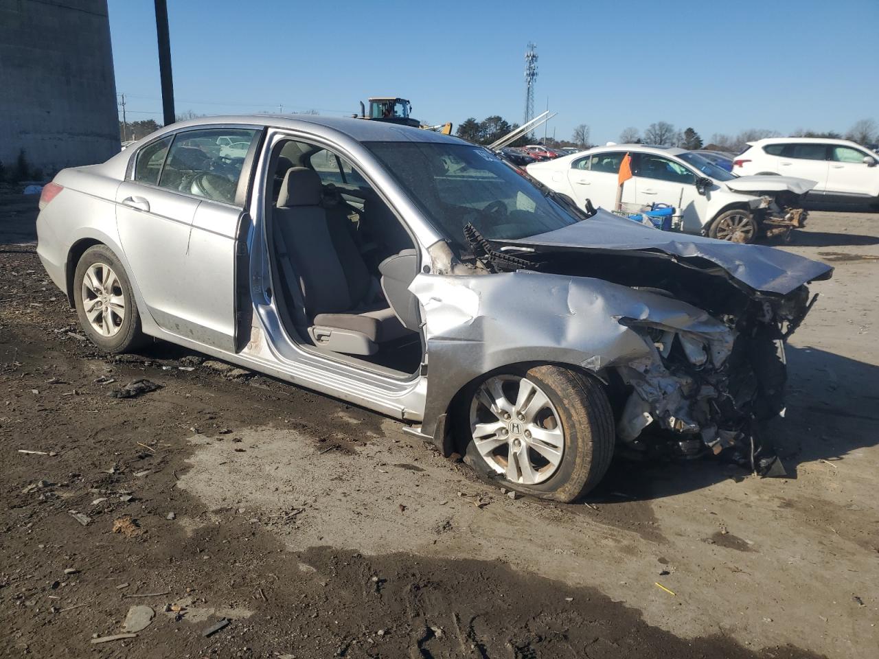 2009 Honda Accord VIN 1HGCP26449A015172 Copart auction photo, front end / minor dent/scratches damage thumbnail 4