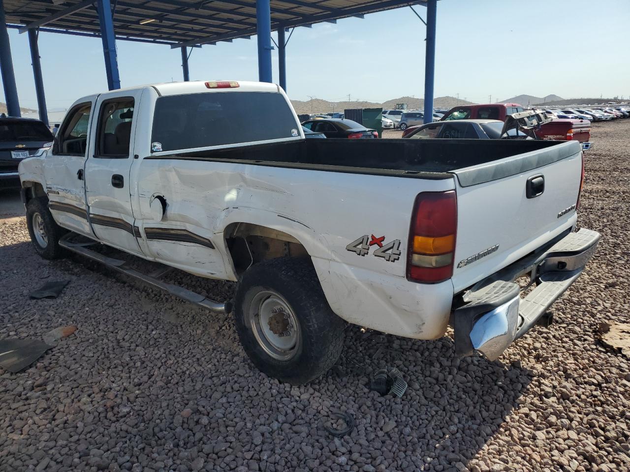 2002 Chevrolet Silverado VIN 1GCHK23112F234192 Copart auction photo, side damage thumbnail 2