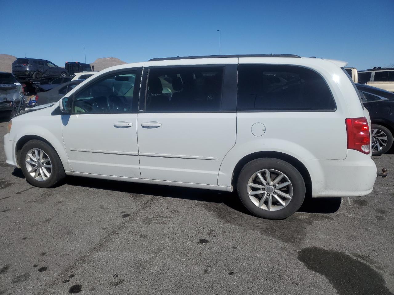 2014 Dodge Caravan VIN 2C4RDGCG6ER181955 Copart auction photo, front end / side damage thumbnail 2