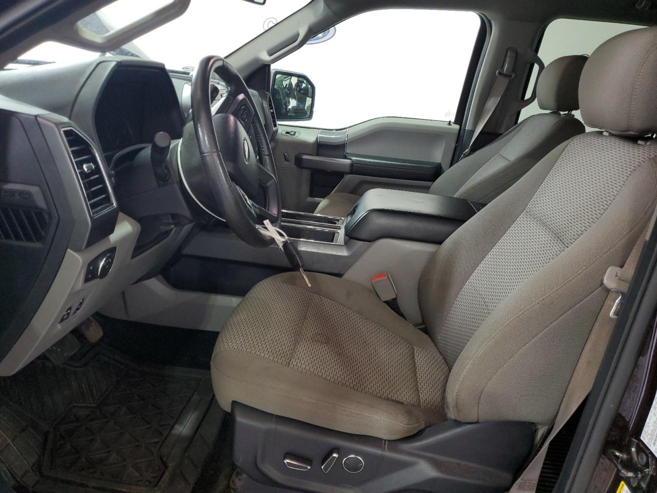 2018 Ford F-150 VIN 1FTEW1EG7JKC51202 Copart auction photo, minor dent/scratches damage thumbnail 7