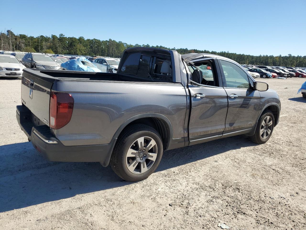 2019 Honda Ridgeline VIN 5FPYK3F72KB015386 Copart auction photo, top/roof damage thumbnail 3