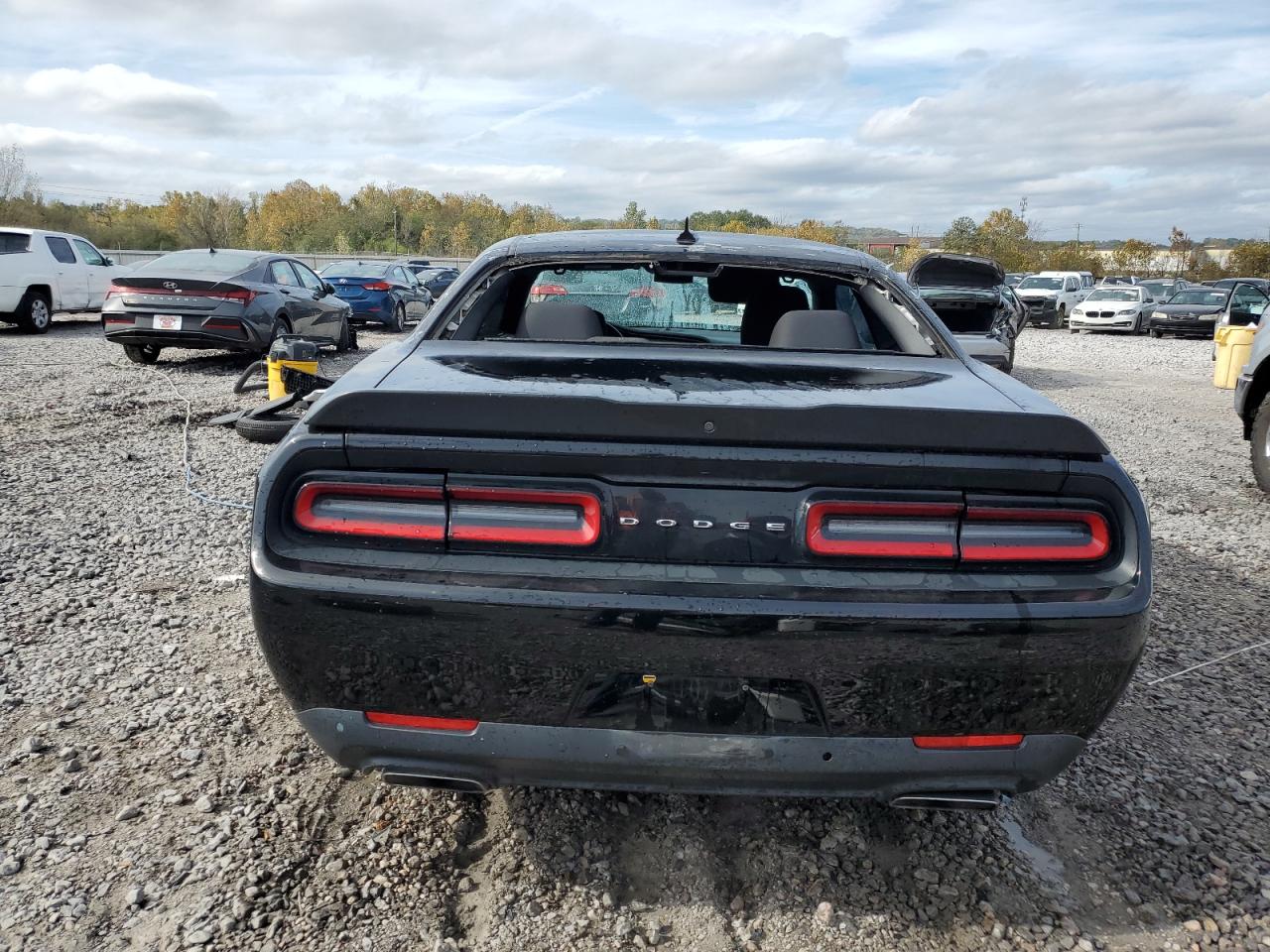 2018 Dodge Challenger VIN 2C3CDZFJ1JH142087 Copart auction photo, vandalism damage thumbnail 6