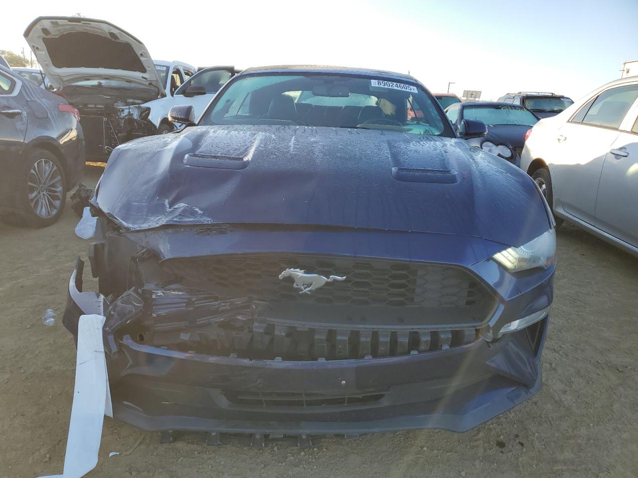 2019 Ford Mustang VIN 1FATP8UH4K5170350 Copart auction photo, front end / minor dent/scratches damage thumbnail 5