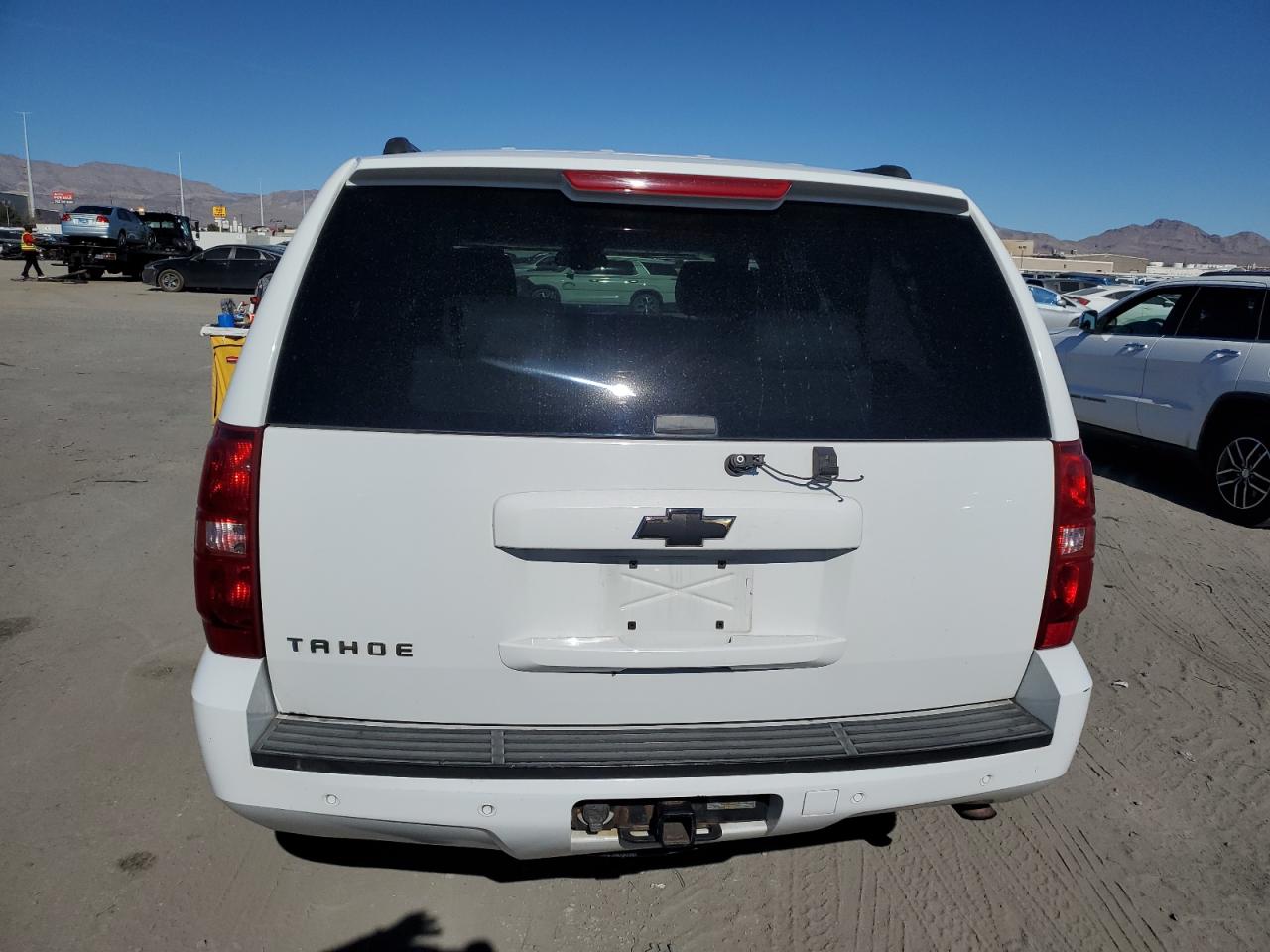 2007 Chevrolet Tahoe VIN 1GNFK13057J110608 Copart auction photo, front end / side damage thumbnail 6