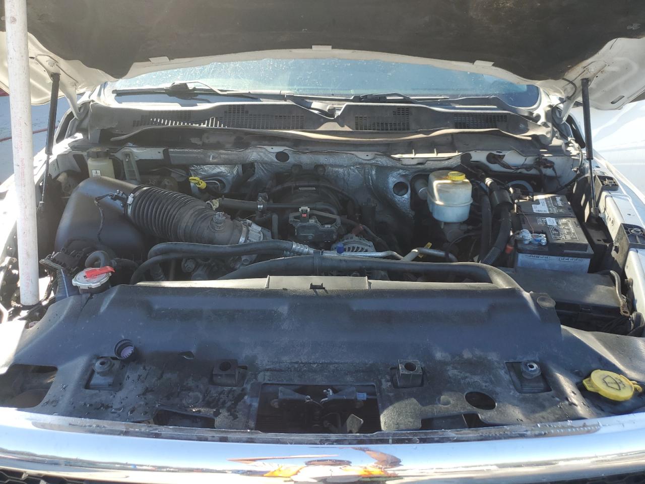 2015 RAM 2500 VIN 3C6UR5HJ5FG581735 Copart auction photo, rear end / side damage thumbnail 11