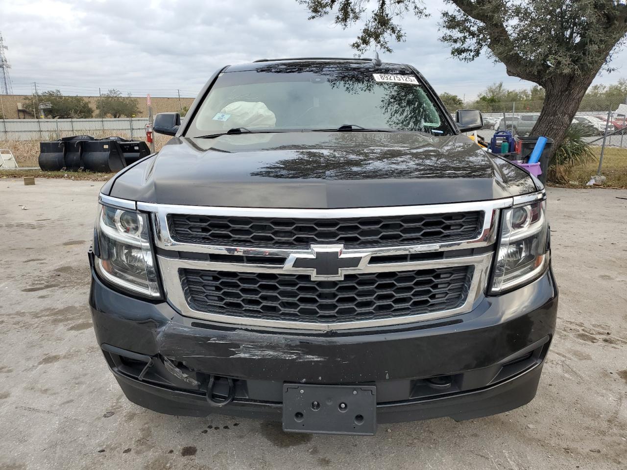 2018 Chevrolet Tahoe VIN 1GNSKAKC7JR347779 Copart auction photo, front end / side damage thumbnail 5