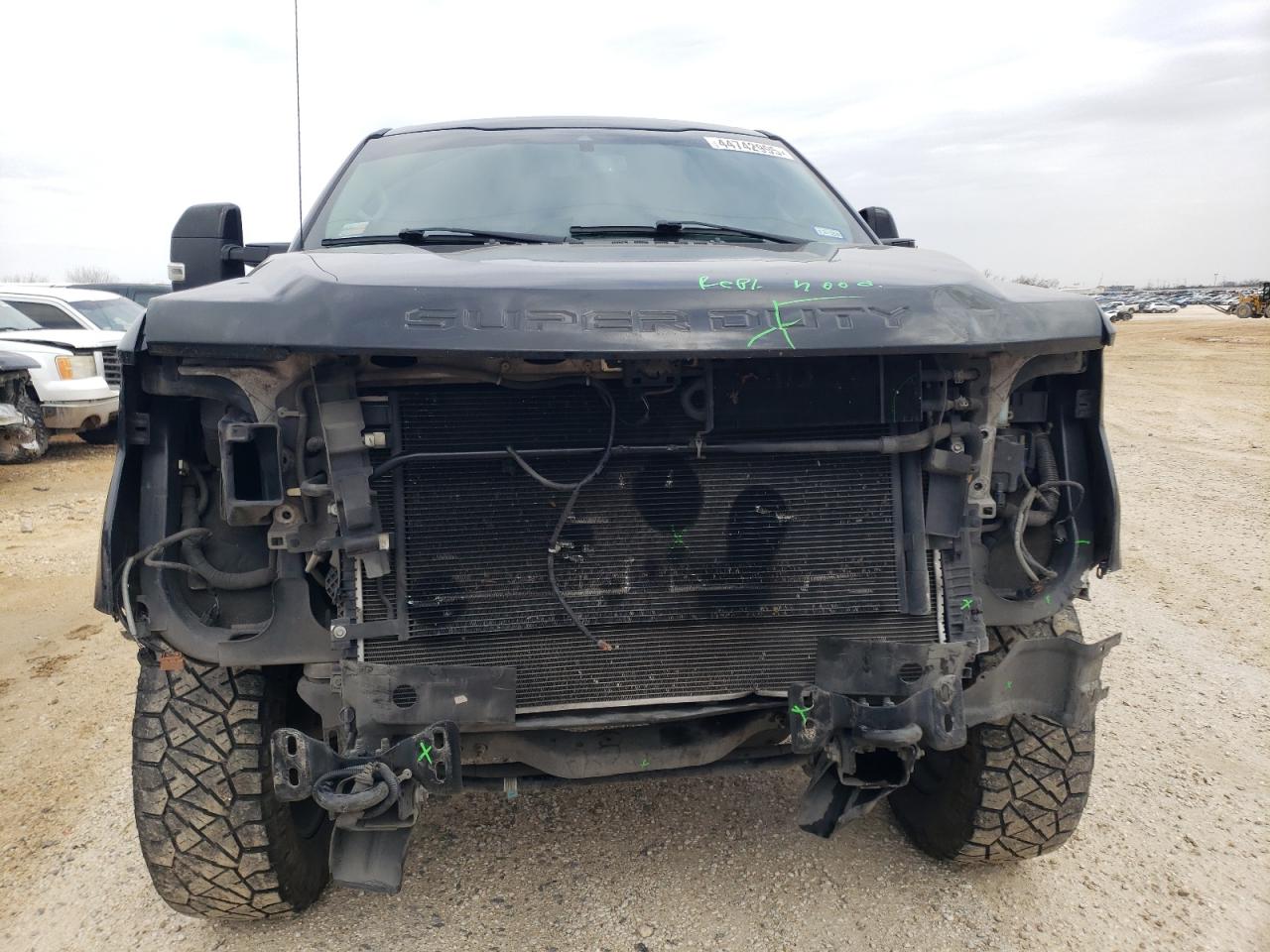 2020 Ford F250 VIN 1FT7W2BT3LED00753 Copart auction photo, front end / minor dent/scratches damage thumbnail 5