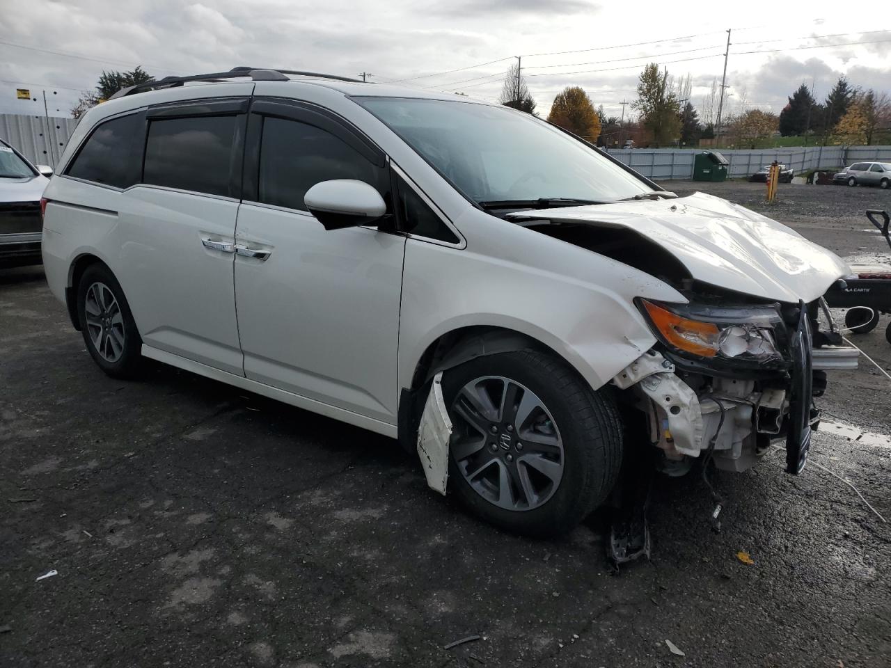 2015 Honda Odyssey VIN 5FNRL5H96FB096791 Copart auction photo, front end / mechanical damage thumbnail 4