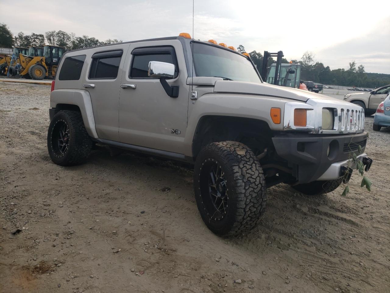 2006 Hummer H3 VIN 5GTDN136868327399 Copart auction photo, side / rear end damage thumbnail 4