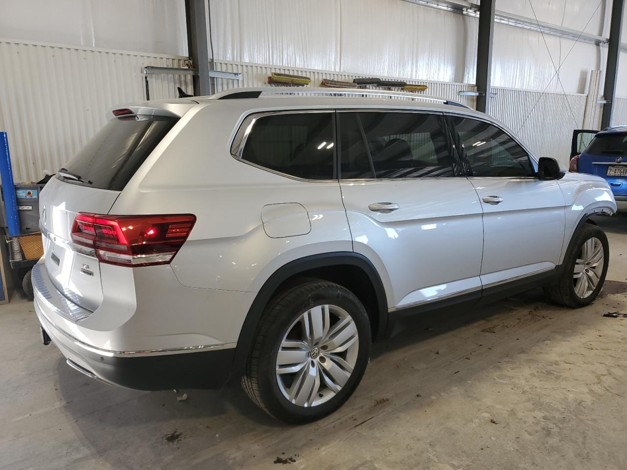 2019 Volkswagen Atlas VIN 1V2NR2CA9KC543486 Copart auction photo, front end damage thumbnail 3