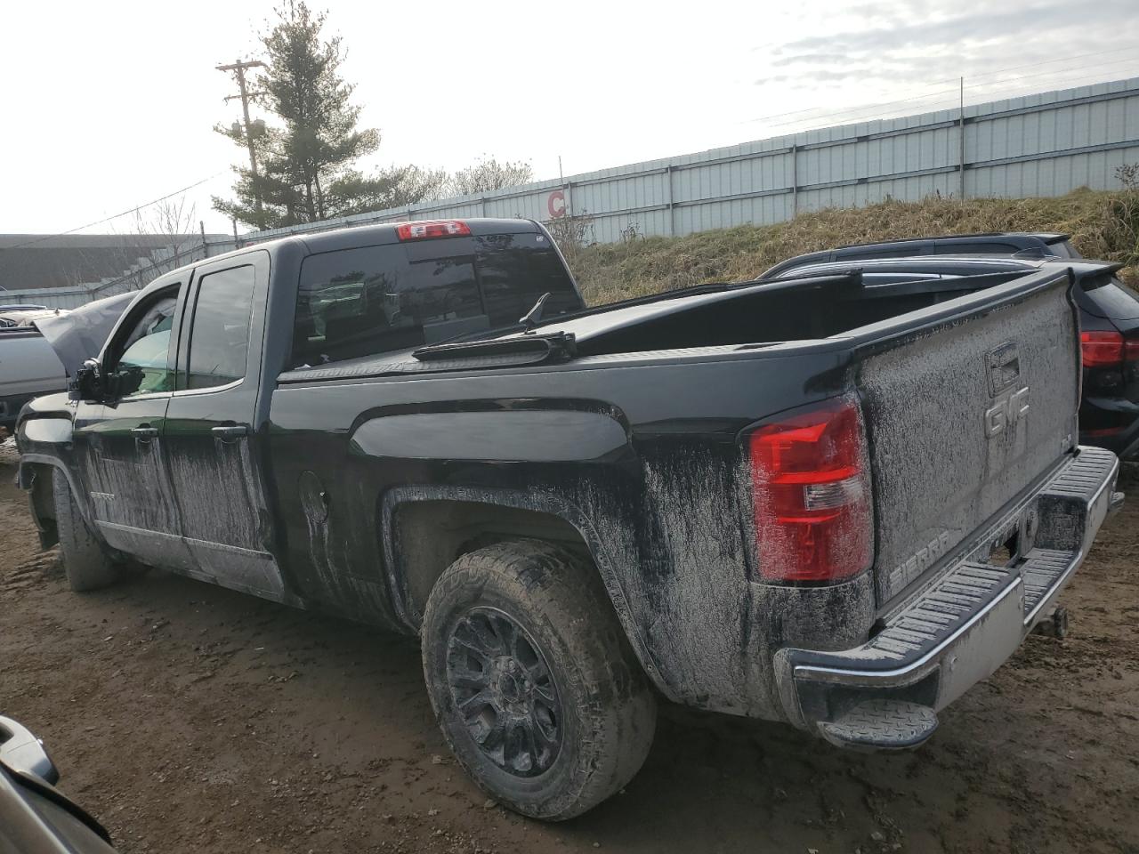 2015 GMC Sierra VIN 1GTV2UEC1FZ439030 Copart auction photo, front end damage thumbnail 2