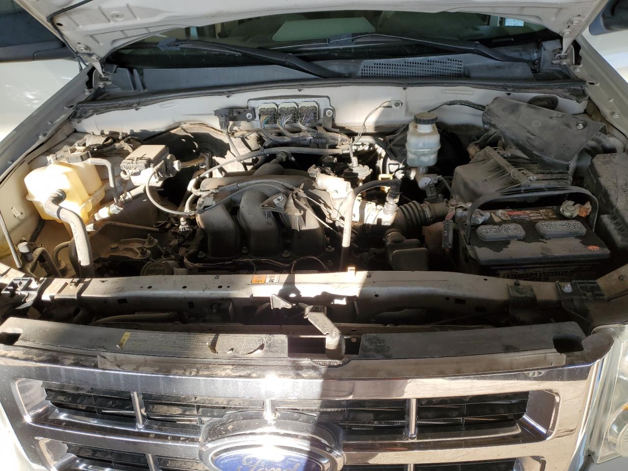 2008 Ford Escape VIN 1FMCU03138KB48046 Copart auction photo, rear end damage thumbnail 13