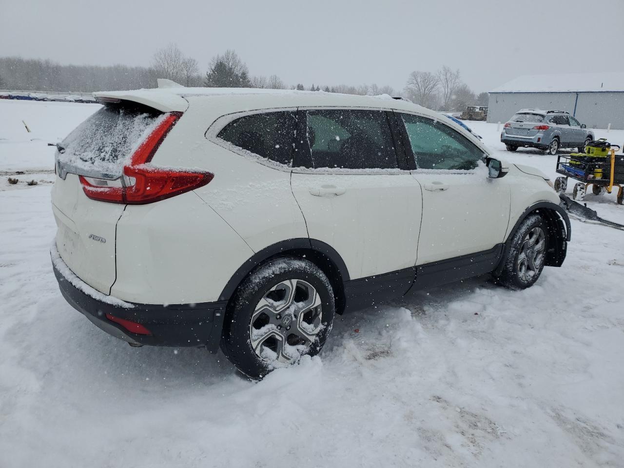 2018 Honda CR-V VIN 2HKRW2H87JH626693 Copart auction photo, front end damage thumbnail 3