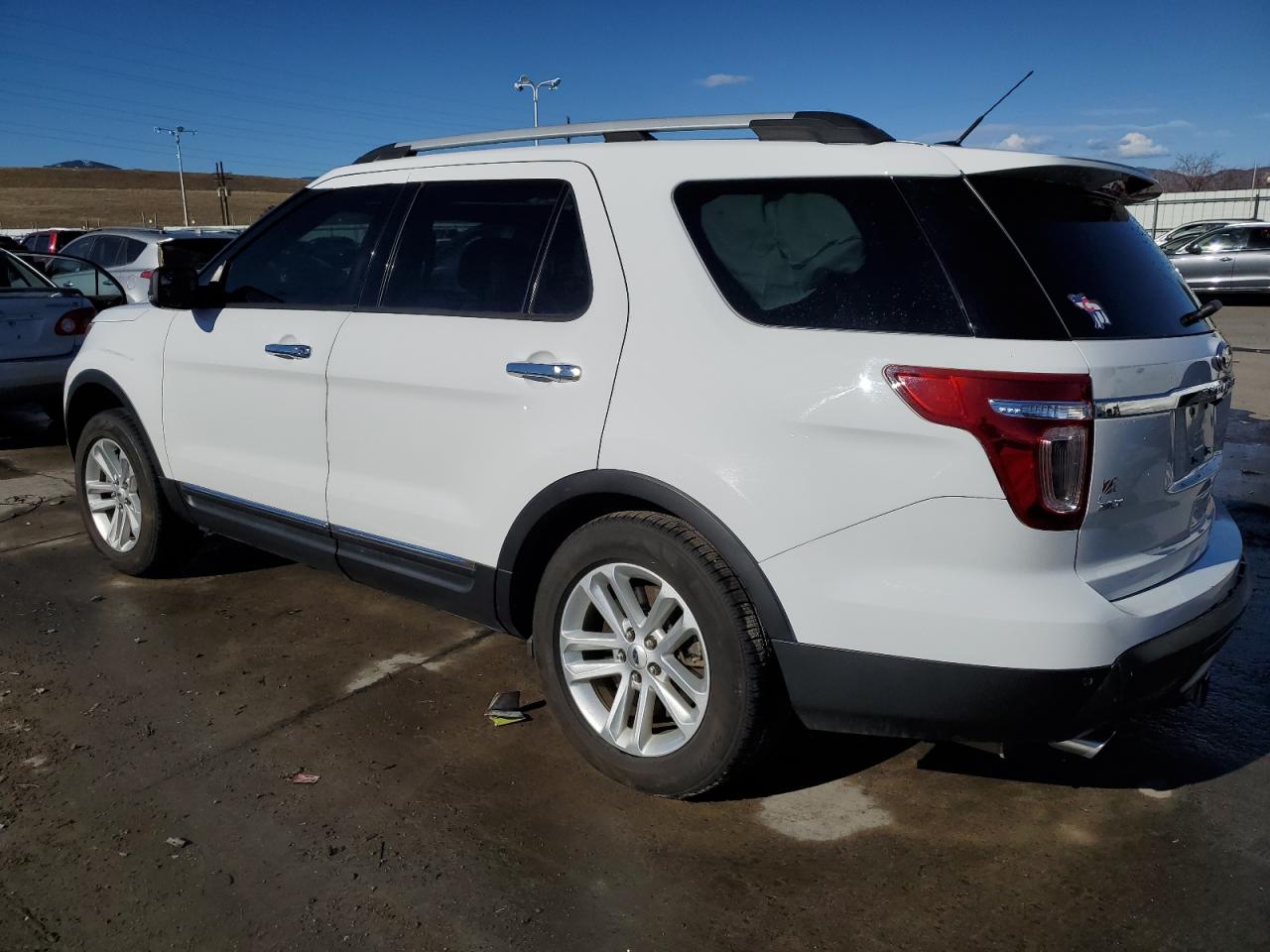 2015 Ford Explorer VIN 1FM5K8D87FGB31422 Copart auction photo, side / rear end damage thumbnail 2
