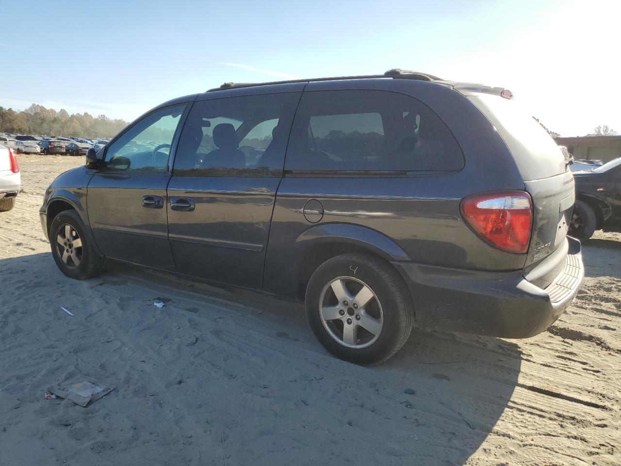 2007 Dodge Caravan VIN 2D4GP44L27R110783 Copart auction photo, front end / side damage thumbnail 2