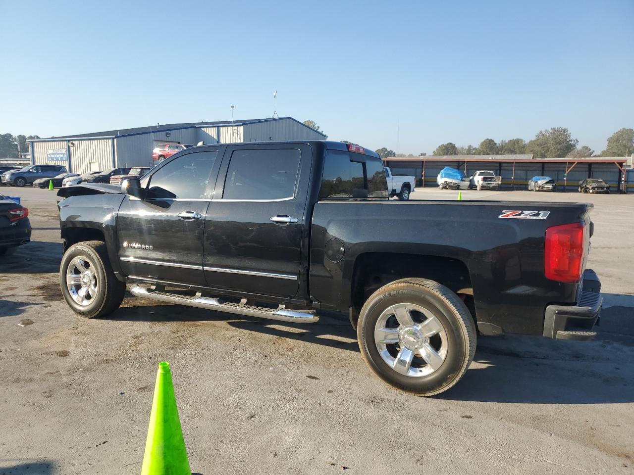 2017 Chevrolet Silverado VIN 3GCUKSEC4HG264629 Copart auction photo, front end damage thumbnail 2
