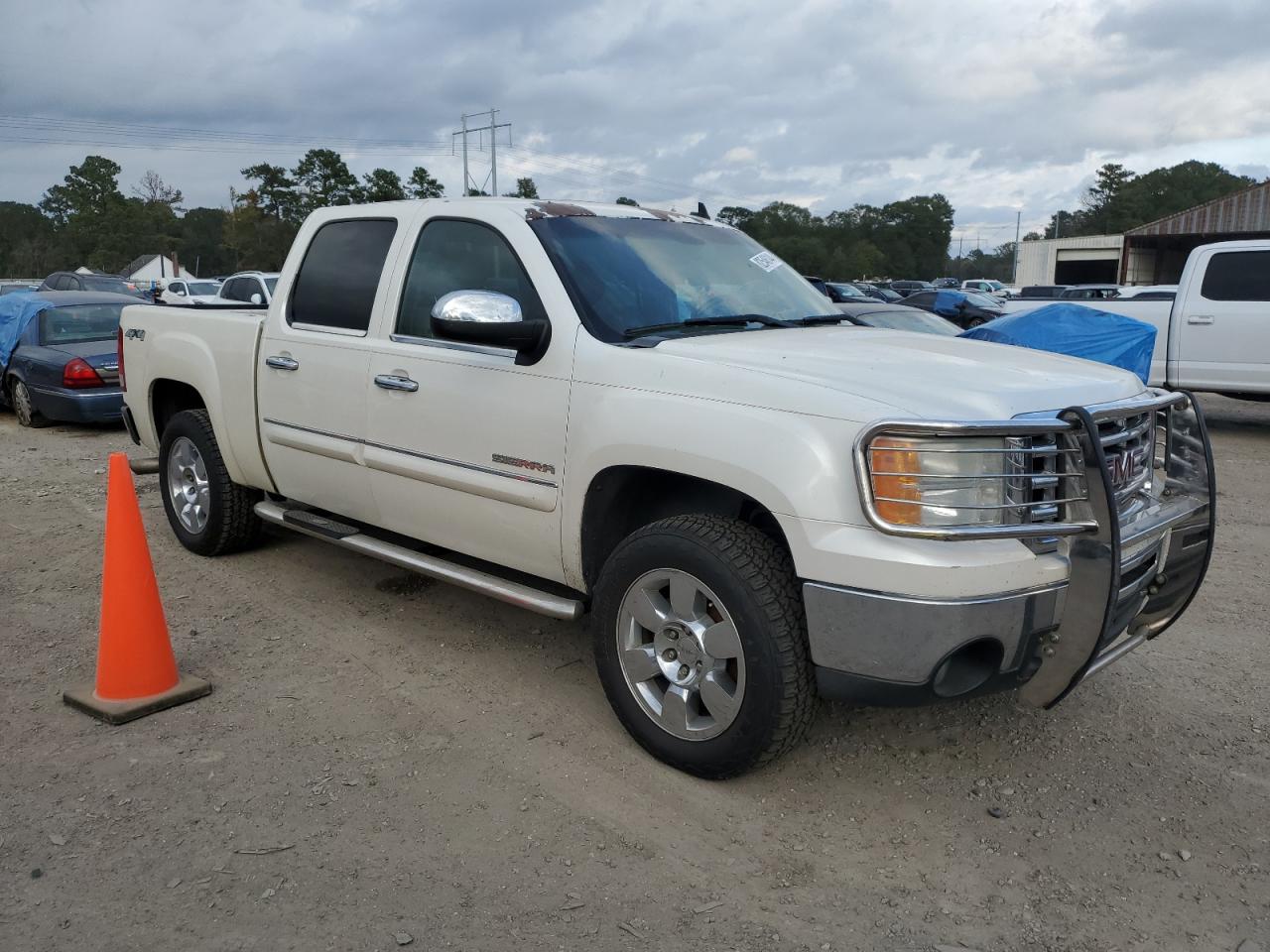 2011 GMC Sierra VIN 3GTP2WE38BG250955 Copart auction photo, rear end damage thumbnail 4