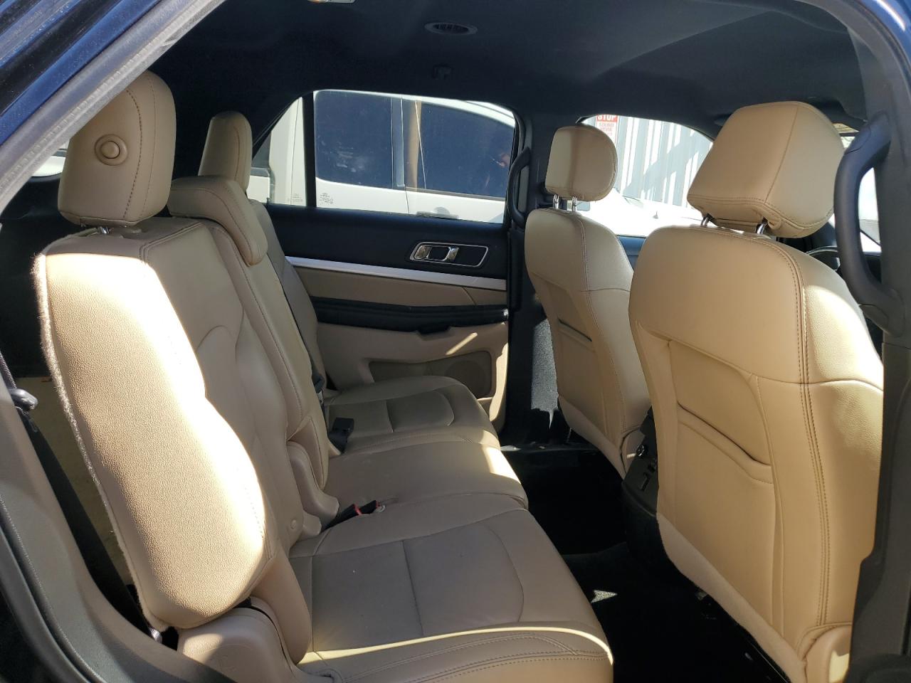 2017 Ford Explorer VIN 1FM5K8D81HGD40190 Copart auction photo, rear end damage thumbnail 11