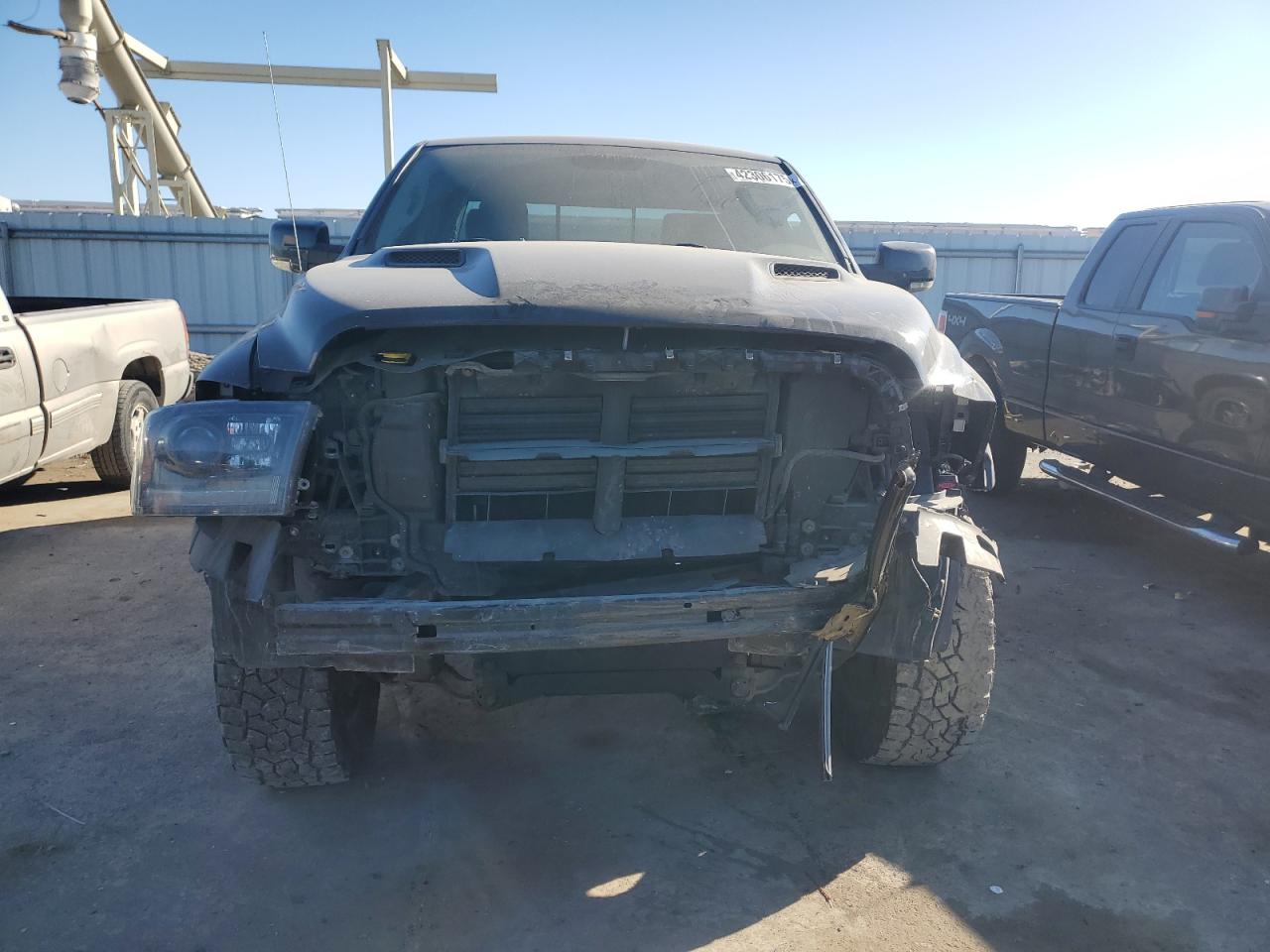 2015 RAM 1500 VIN 1C6RR7HT7FS733428 Copart auction photo, front end damage thumbnail 5