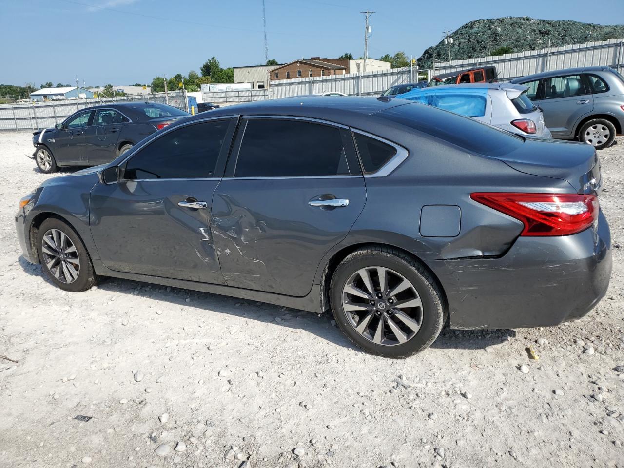 2017 Nissan Altima VIN 1N4AL3AP1HC291519 Copart auction photo, side / rear end damage thumbnail 2