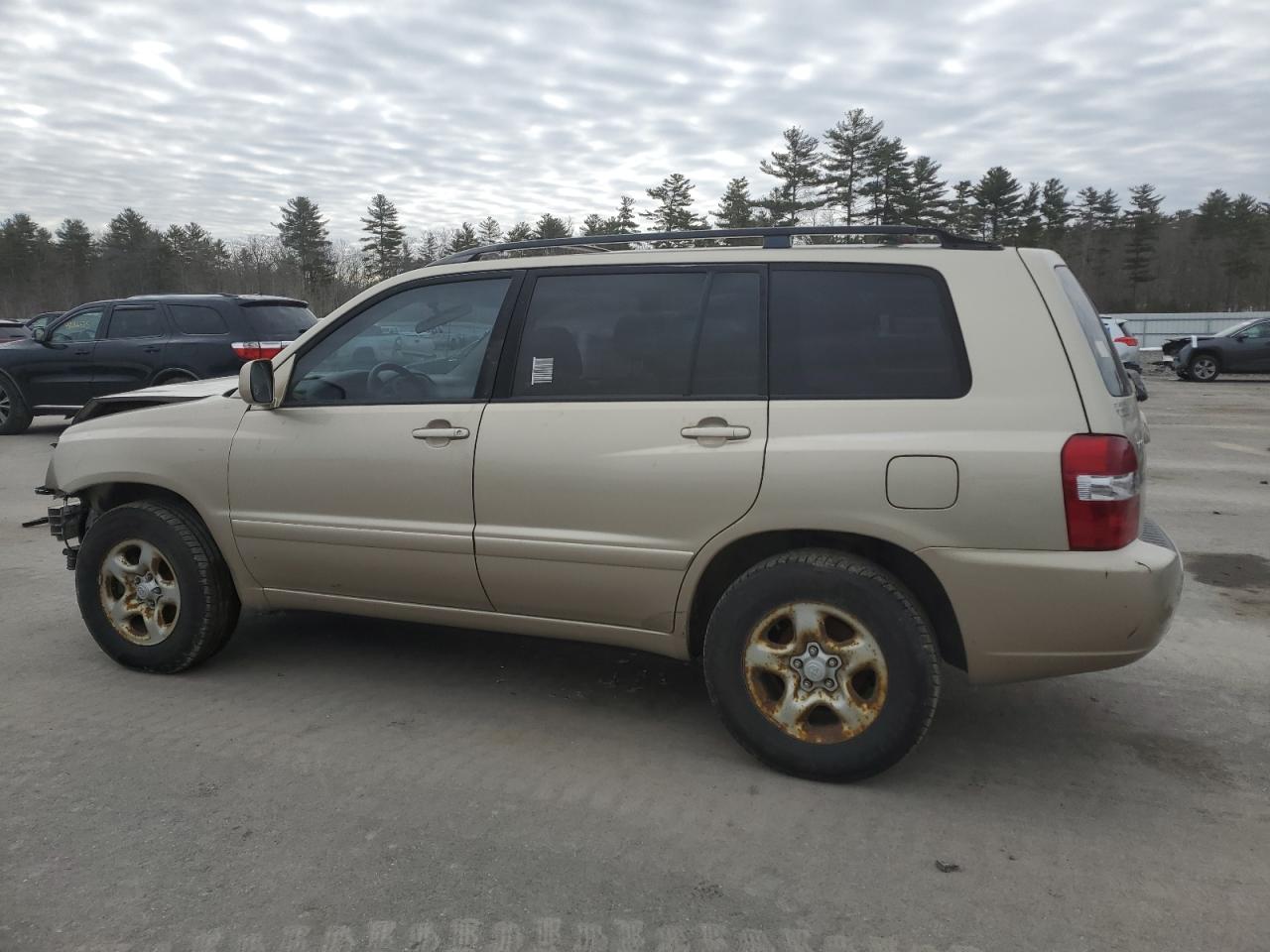2006 Toyota Highlander VIN JTEGD21A560138868 Copart auction photo, front end damage thumbnail 2