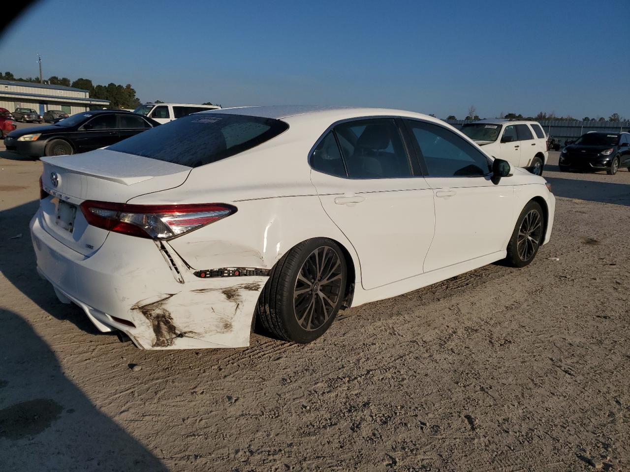 2018 Toyota Camry VIN 4T1B11HK7JU541490 Copart auction photo, rear end damage thumbnail 3