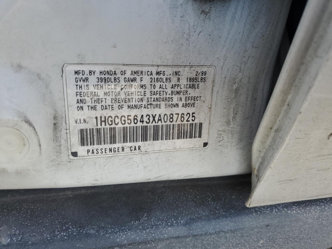 1999 Honda Accord VIN 1HGCG5643XA087625 Copart auction photo, rear end damage thumbnail 13