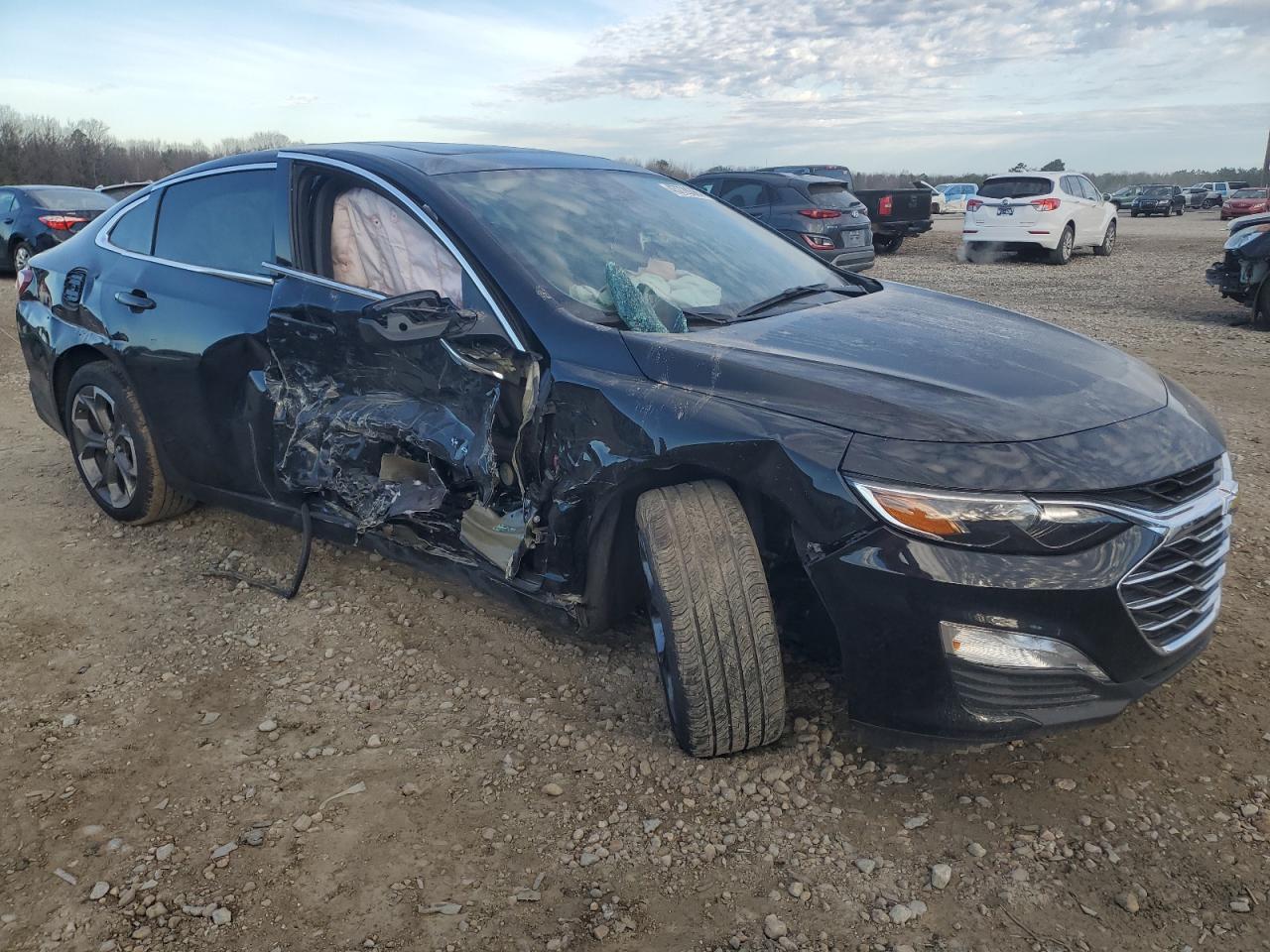 2022 Chevrolet Malibu VIN 1G1ZD5ST8NF146062 Copart auction photo, side / front end damage thumbnail 4