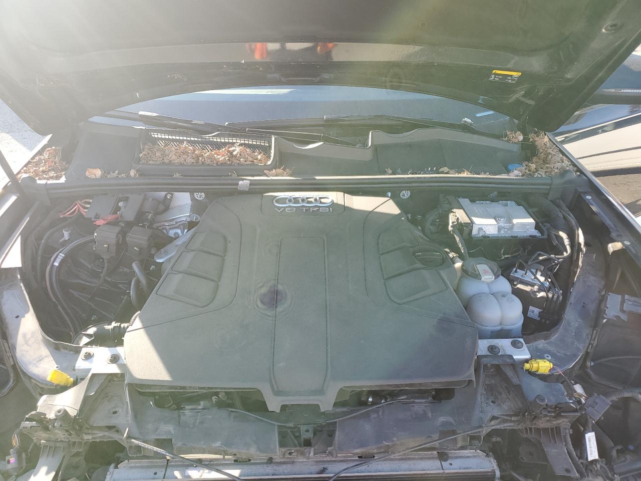 2018 Audi Q7 VIN WA1VAAF73JD003413 Copart auction photo, front end damage thumbnail 12