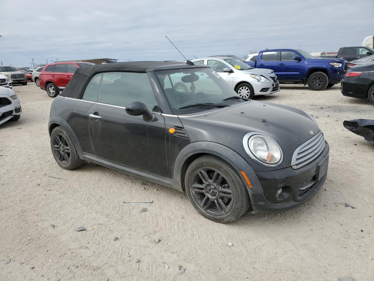 2011 MINI Cooper VIN WMWZN3C57BT133497 Copart auction photo, minor dent/scratches damage thumbnail 4