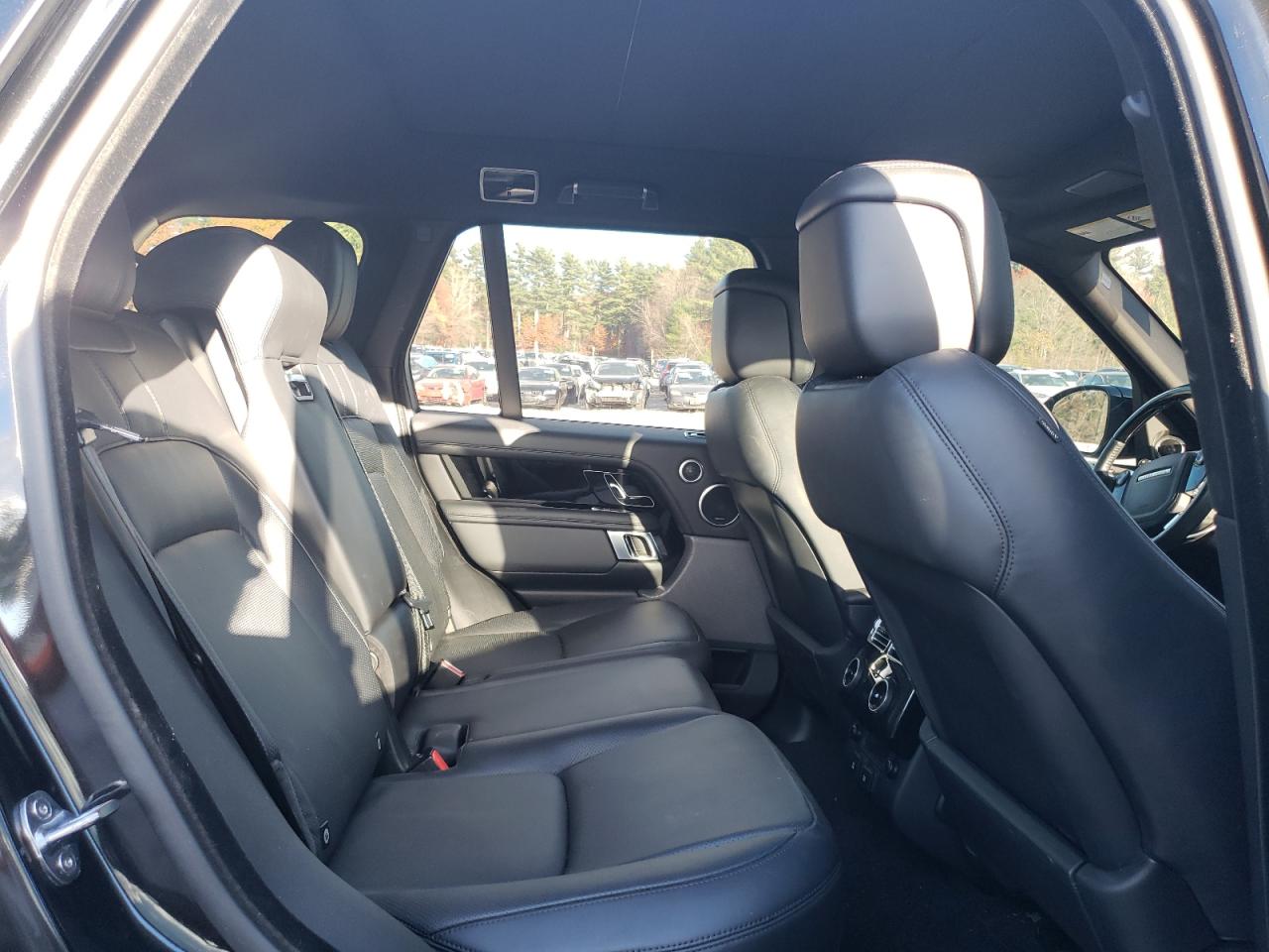 2020 Land Rover Range Rover VIN SALGS4RY3LA577119 Copart auction photo, front end / minor dent/scratches damage thumbnail 11