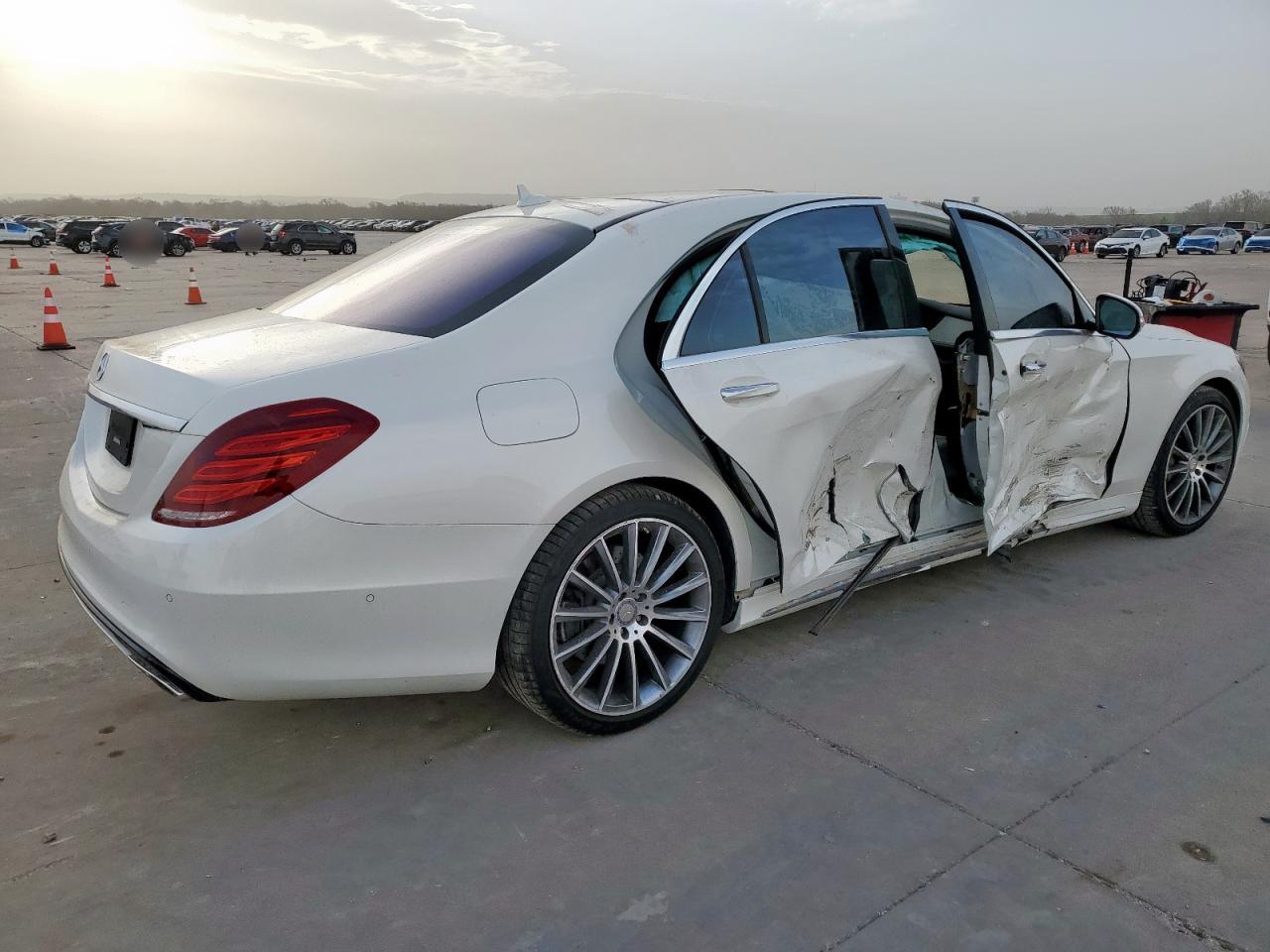 2016 Mercedes-Benz S-klasse VIN WDDUG8CBXGA211905 Copart auction photo, side damage thumbnail 3