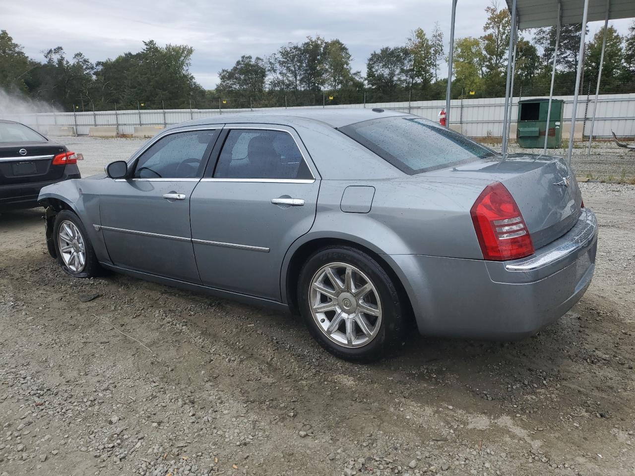 2006 Chrysler 300 VIN 2C3KA63H96H308819 Copart auction photo, front end / side damage thumbnail 2