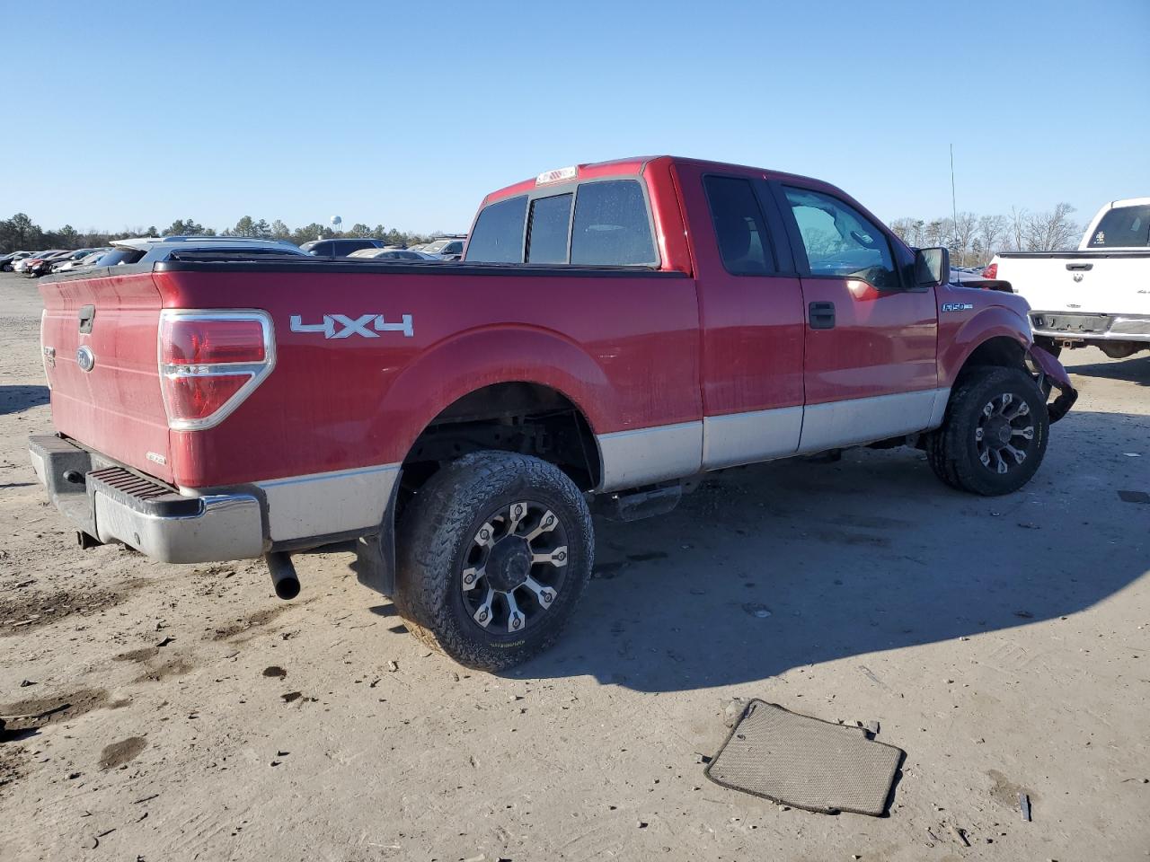 2011 Ford F-150 VIN 1FTFX1EF2BFA08416 Copart auction photo, front end / side damage thumbnail 3