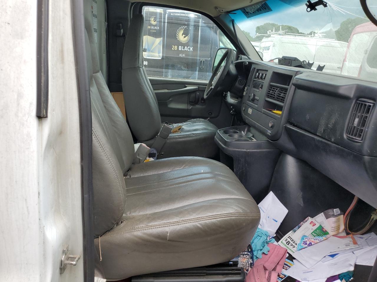 2009 GMC Savana VIN 1GDGG31C791900112 Copart auction photo, all over damage thumbnail 10