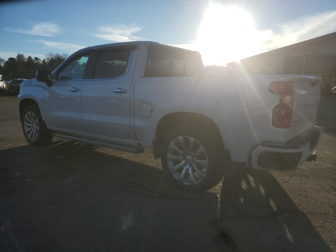 2019 Chevrolet Silverado VIN 1GCUYHEL6KZ363011 Copart auction photo, side / minor dent/scratches damage thumbnail 2