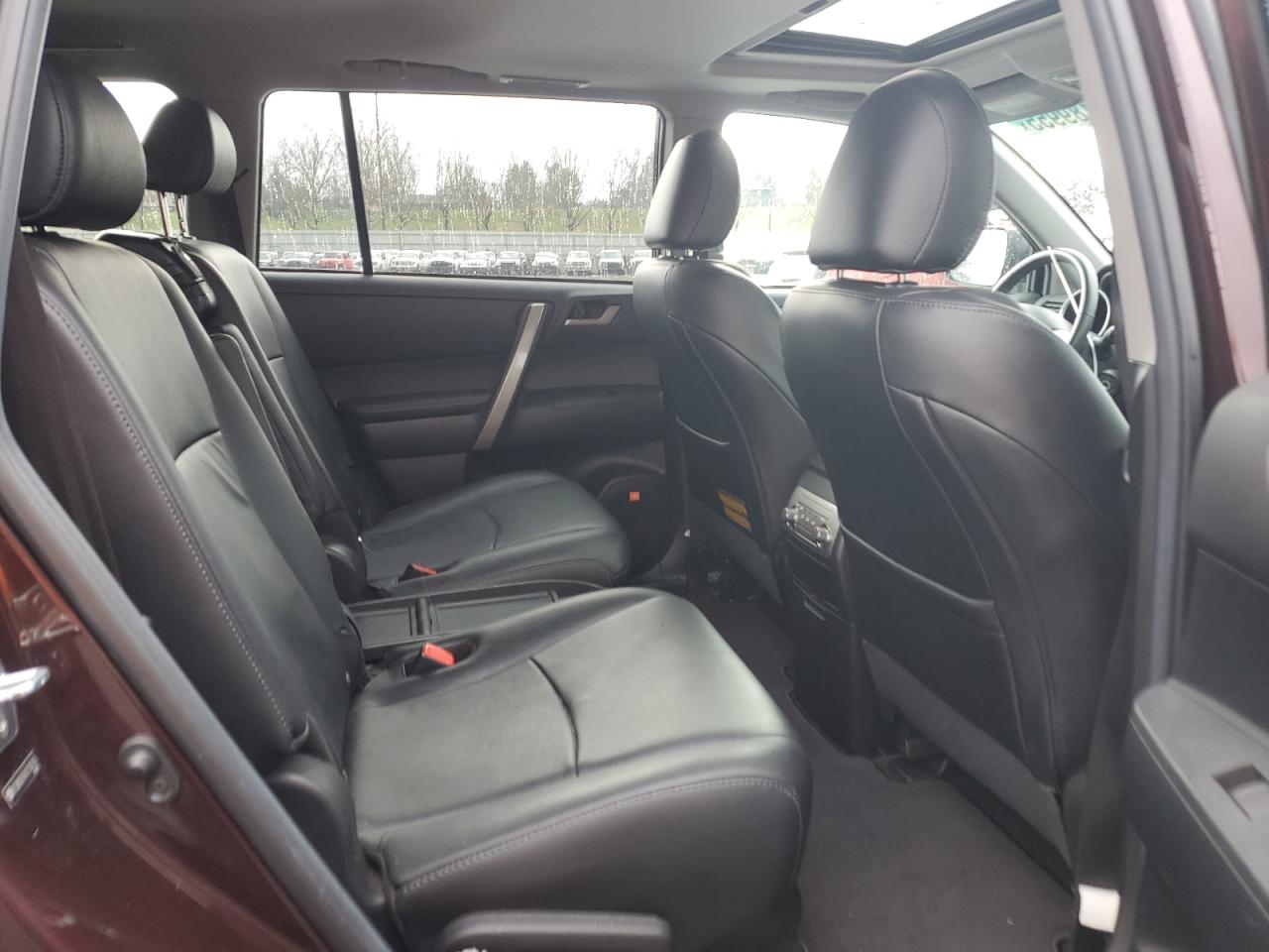 2012 Toyota Highlander VIN 5TDBK3EH4CS158216 Copart auction photo, side damage thumbnail 11