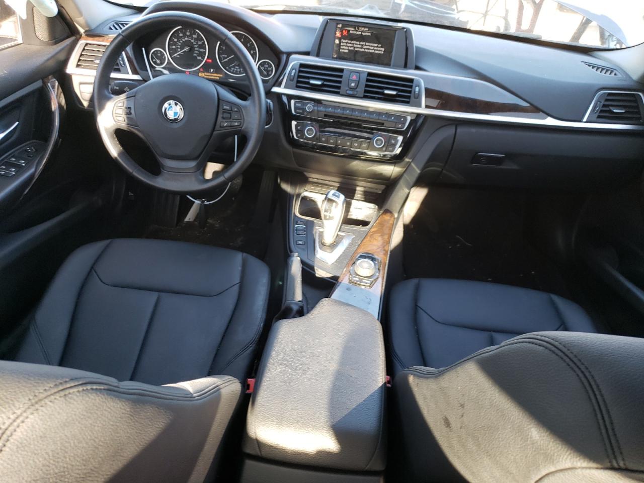 2016 BMW 3er VIN WBA8A3C51GK551509 Copart auction photo, front end / rear end damage thumbnail 8