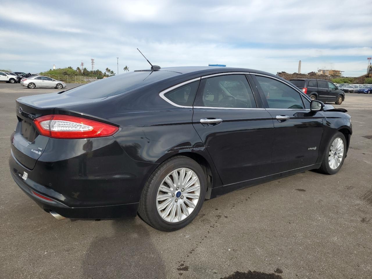 2015 Ford Fusion VIN 3FA6P0LU0FR306988 Copart auction photo, front end / rear end damage thumbnail 3