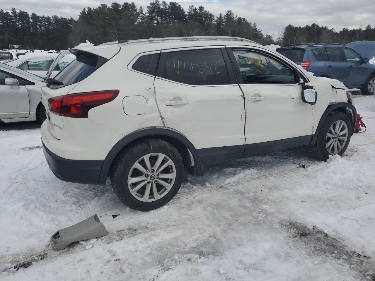 2019 Nissan Rogue VIN JN1BJ1CR3KW311902 Copart auction photo, side damage thumbnail 3