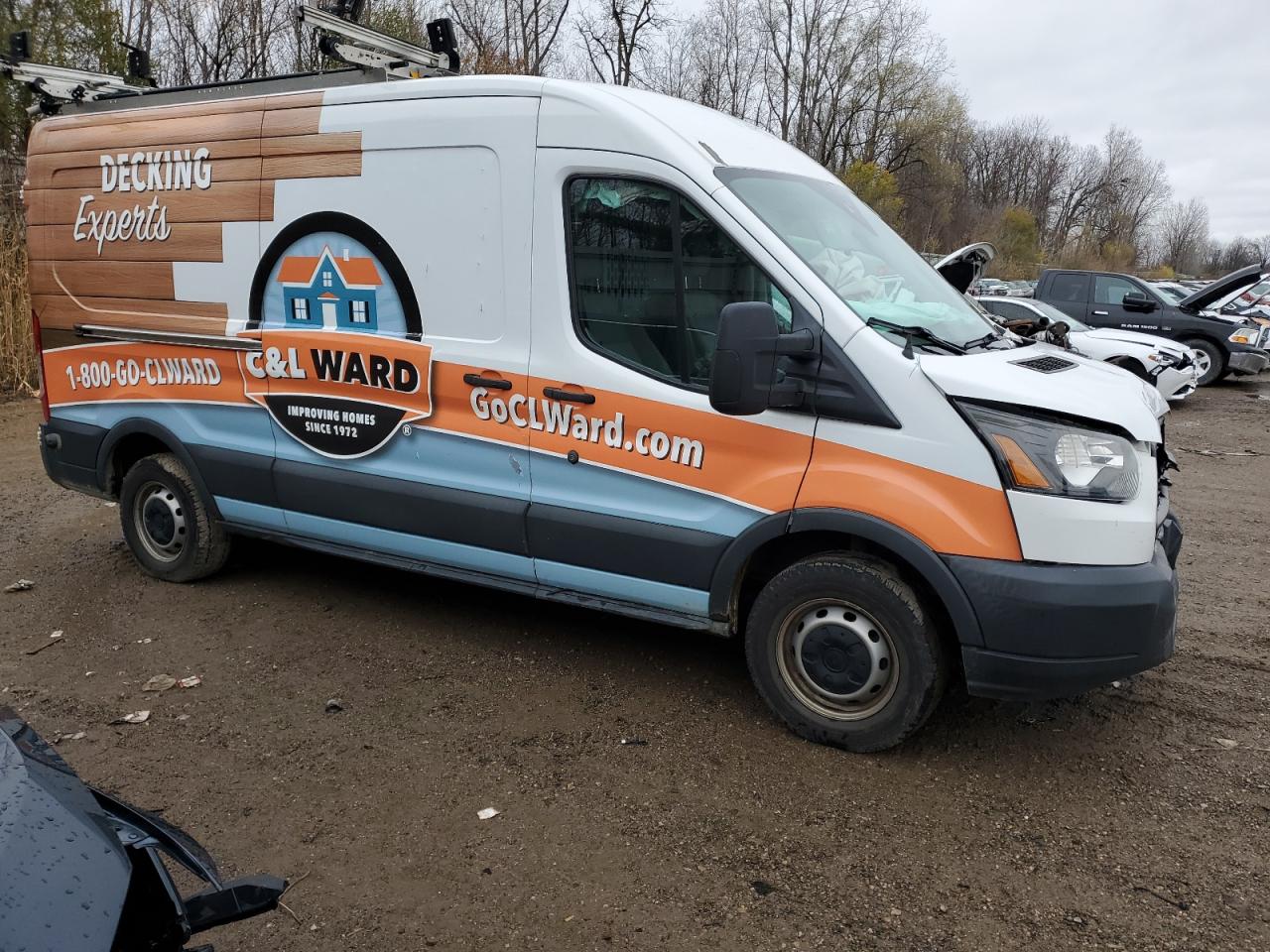 2017 Ford Transit VIN 1FTYR2CM7HKA27392 Copart auction photo, front end / minor dent/scratches damage thumbnail 4
